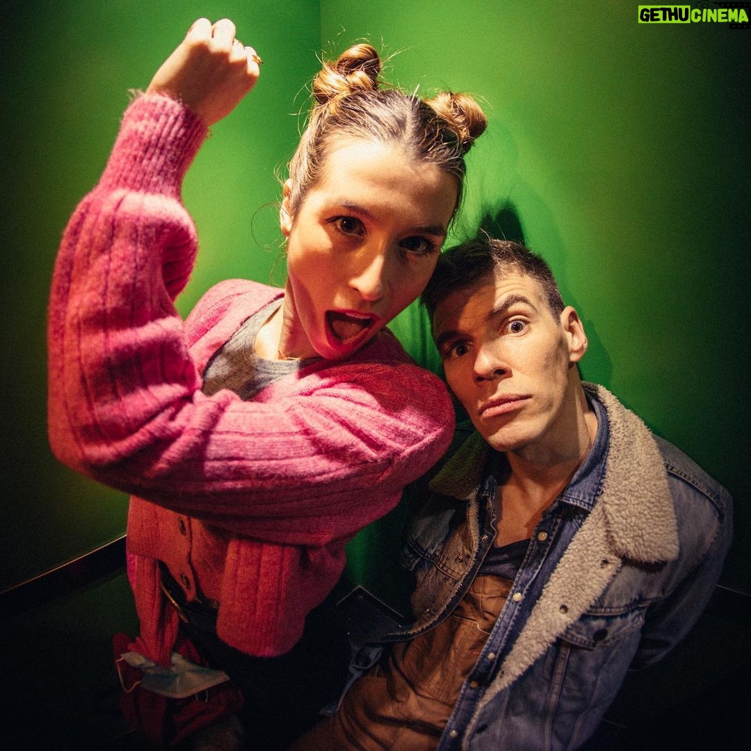 Iggy Rubin Instagram - LPM 1x06: La mejor escena de sexo, ya en @podimo_es . 📸 @nealgierig