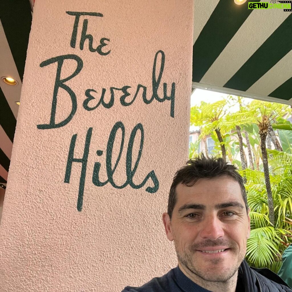 Iker Casillas Instagram - L.A confidential 🤘🏼 The Beverly Hills Hotel