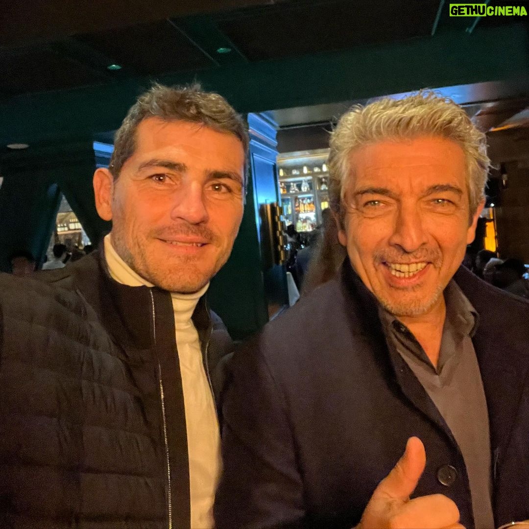 Iker Casillas Instagram - About last night… Uno de los grandes. Don @ricardodarinok 🎦 LA, Berverly Hills