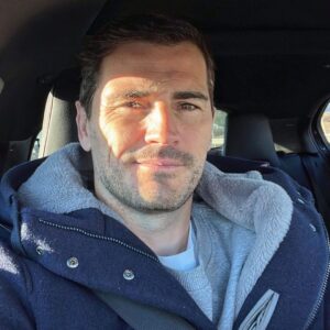 Iker Casillas Instagram - Sábado sabadete… ☀️