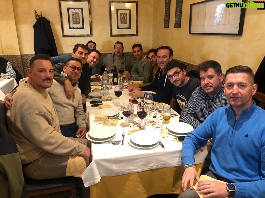 Iker Casillas Instagram - Los jueves son para los cocidos. 👌🏼 #mostoles #estoril Móstoles