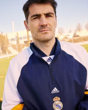 Iker Casillas Instagram - Esta colección va de ICONS. Grandes recuerdos @realmadrid @adidasfootball 

Disponible en www.adidas.es/real_madrid