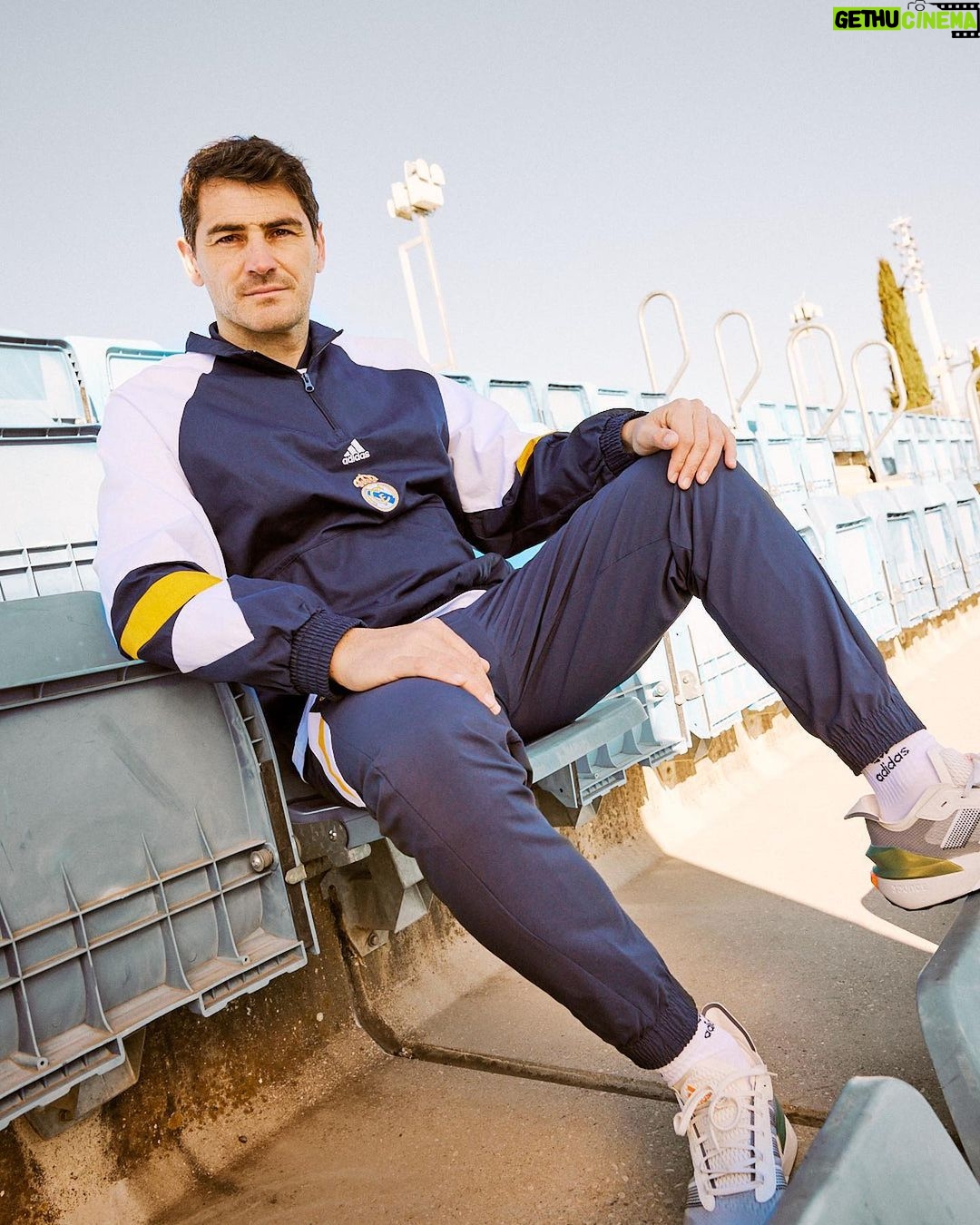 Iker Casillas - 375K Likes - Esta colección va de ICONS. Grandes recuerdos @realmadrid @adidasfootball
Disponible en www.adidas.es/real_madrid