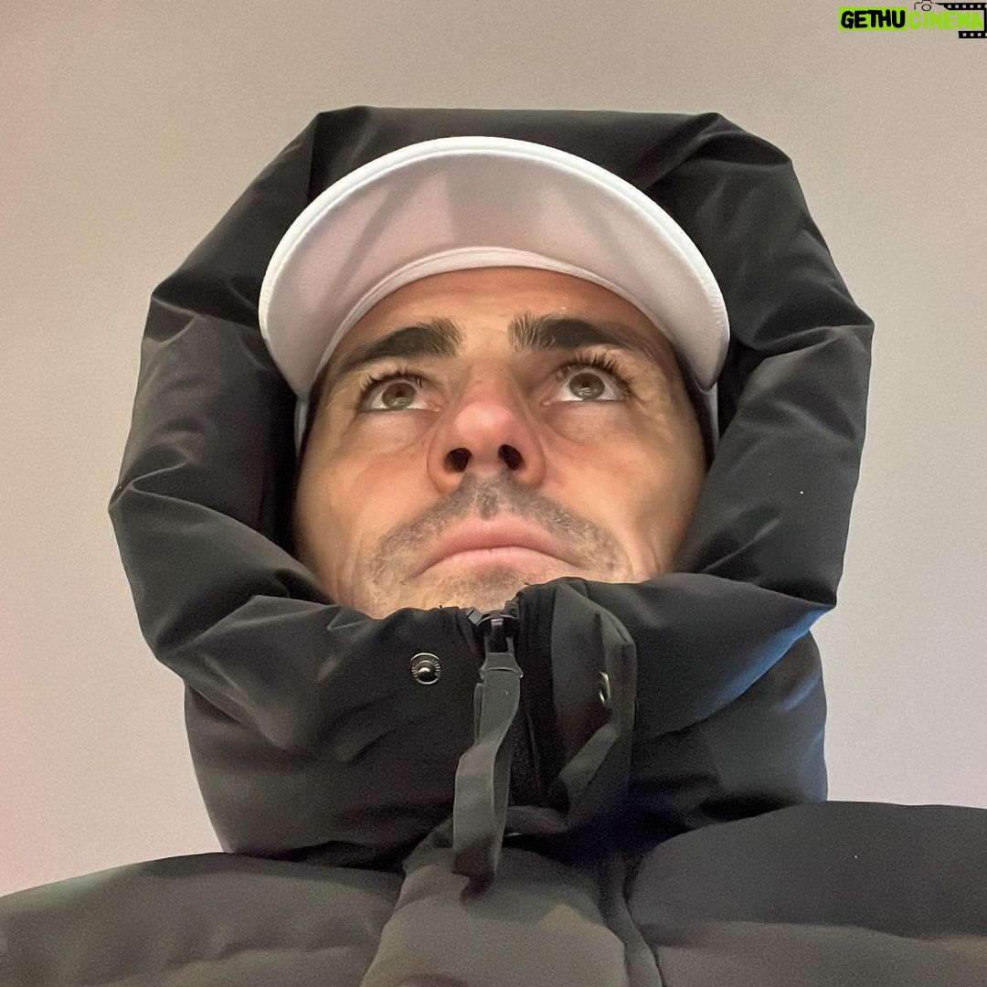 Iker Casillas - 130.8K Likes - Estaba pensando… 😳