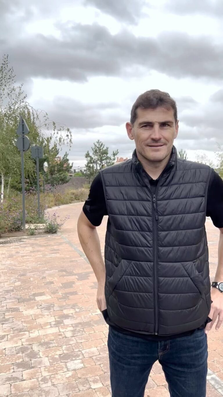 Iker Casillas Instagram - Receba 🇧🇷🇪🇸🤝❤️