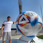 Iker Casillas Instagram - Comienzo de la @fifaworldcup en el ático de la casa de la familia @adidasmena en Qatar 🏡 ⚽️