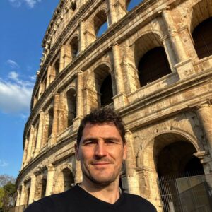 Iker Casillas Instagram - De martes por Roma… 🇮🇹 
#buongiorno