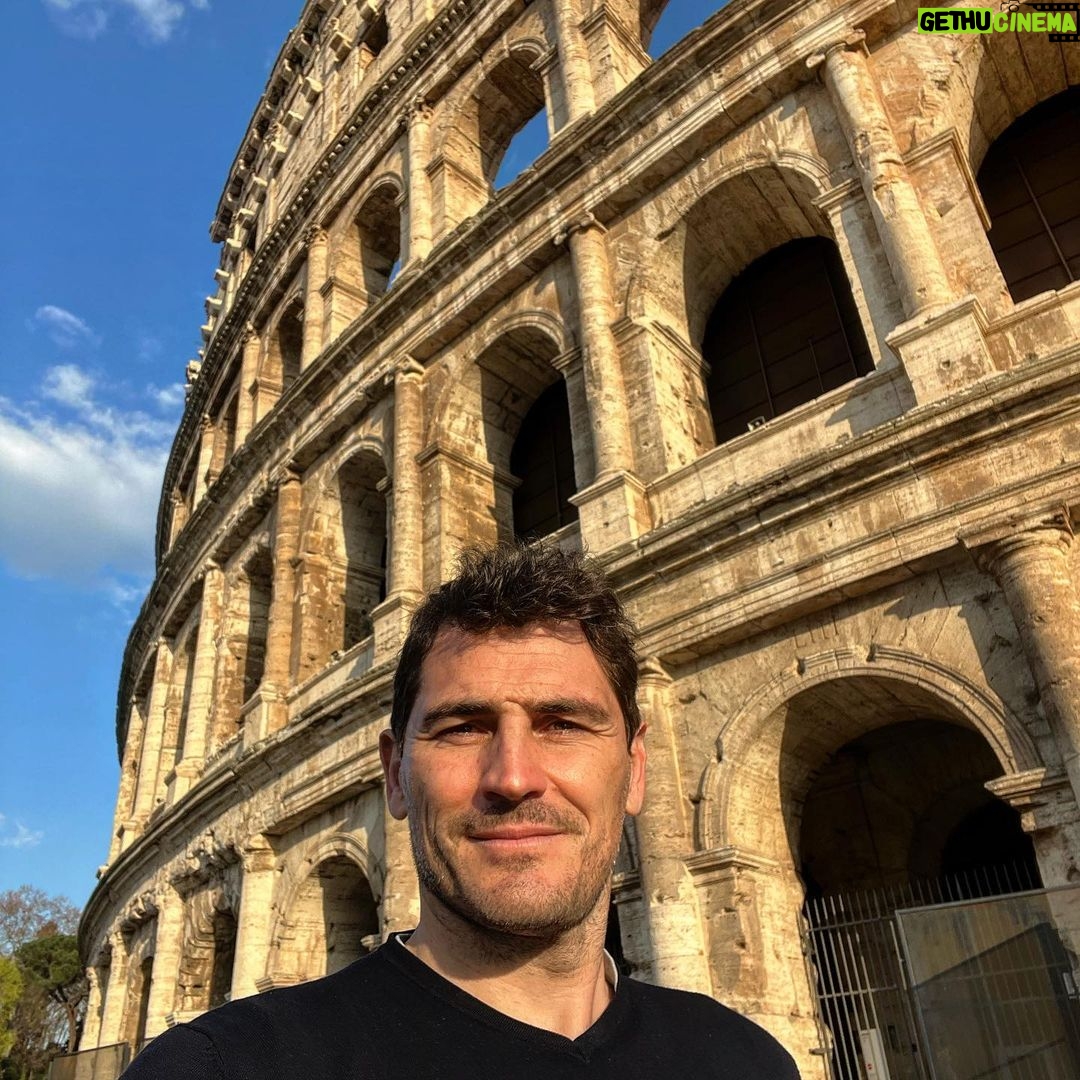 Iker Casillas - 126K Likes - De martes por Roma… 🇮🇹
#buongiorno