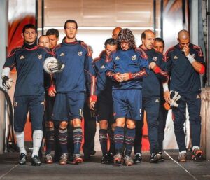 Iker Casillas Instagram - LOS MERCENARIOS IV
Próximamente en cines… 
#tbt🔙📸