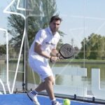 Iker Casillas Instagram - ¡Vaya día con mis amigos de @cupra_esp !🎾🔝 Disfrutando con los cracks de @davidvilla @llorente_fer @f.morientes9 😃😃 Gracias @alegalan96 por los consejos 😄😎 mejoraré 🙌🏼 💪🏼 @therealyesus 😉 #ChallengeTheTeam #ad Boadilla del Monte