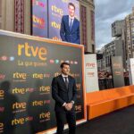 Iker Casillas Instagram - New experience… @rtve @fifaworldcup #letsgo 👍 Madrid, Spain