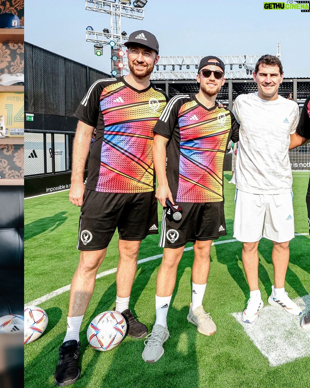 Iker Casillas Instagram - Family downtime with @ikercasillas. Join us at our Dubai Fan zone throughout the World Cup. 📍 adidas Al Rihla Arena @budxfifadubai متعة لجميع أفراد العائلة مع @ikercasillas انضموا إلينا وشاركونا المرح في منطقة المشجعين دبي طوال فترة كأس العالم. 📍 الرحلة آرينا أديداس @budxfifadubai