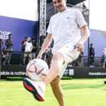 Iker Casillas Instagram - Family downtime with @ikercasillas. Join us at our Dubai Fan zone throughout the World Cup. 📍 adidas Al Rihla Arena @budxfifadubai متعة لجميع أفراد العائلة مع @ikercasillas انضموا إلينا وشاركونا المرح في منطقة المشجعين دبي طوال فترة كأس العالم. 📍 الرحلة آرينا أديداس @budxfifadubai