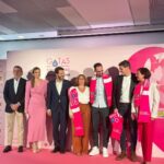Iker Casillas Instagram - “En un mismo equipo somos más fuertes”. Los clubes deben ayudar a sensibilizar. Estamos expuestos a diario en todo el mundo, los deportistas debemos dar buena imagen y debemos tener ese compromiso, somos un espejo donde mirarse para la gente y hay que demostrarles lo que hay detrás del deportista. “Gotas de Solidaridad” con @solandecabras, @fundacion.realmadrid y @contraelcancer.es, para visibilizar la importancia de algo tan grande como el bienestar emocional de los pacientes de cáncer y familiares