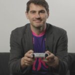 Iker Casillas Instagram - Qué os parece mi nueva camiseta #FC24 que hemos lanzado junto a mis amigos de @easportsfces? Cada día me gusta más!! 😎 #IkerCasillasxEA