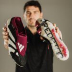 Iker Casillas Instagram - Todo es posible, hasta que vuelvan del pasado! @adidasfootball #predator 👌🏼