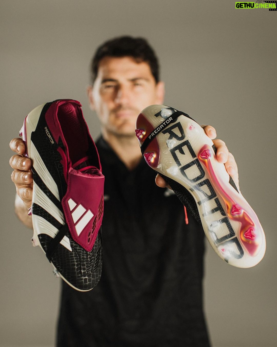 Iker Casillas - 164.4K Likes - Todo es posible, hasta que vuelvan del pasado! @adidasfootball #predator 👌🏼