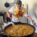Iker Casillas Instagram - La gente no sabe lo bien que cocino… 🥘 Don Benito, Extremadura, Spain