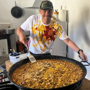 Iker Casillas Instagram - La gente no sabe lo bien que cocino… 🥘