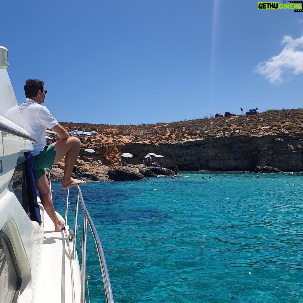 Iker Casillas Instagram - Me queda poquito. Lo bueno se acaba rápido… 🇲🇹🫶🏼 Blue Lagoon - Comino Islands, Malta