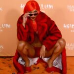 Ilfenesh Hadera Instagram - Queen Bee for a night @lilkimthequeenbee I like it here ;) . . #heidihalloween2023 sometimes you just gotta drop down on the carpet 🙃 thanks for all the fun!!!!