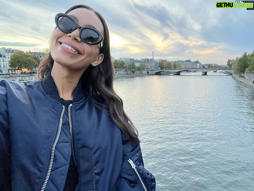 Ilfenesh Hadera Instagram - The best kind of drug Paris, France