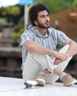 Imran Abbas Instagram - A few BTS from JEE VE SOHNIYE JEE.. Releasing 16th of February 2024 
@vijaycam @simichahal9 @imranabbas.official @vhentertainmentofficial @uifilmsind  @sunnyrajusa @amit.juneja.12 @mintukapa_90 @thaparrness @sarla1990 @omjeegroupoffical @munishomjee @jatboot @mandeephundal57  @smita.kambli.925 @nitin_rangmeet  @designer.nitasha @bharat_raawat @Sud_vfx @eyepiece_through @sunnyvikmusic @ivikasmaan @praveenaawara @karanmakeovers_ @dashmesharts @khara13official @i.amtushar 

#simichahal #imranabbas  #atifaslam #punjab #pakistan #traveller #romantic  #soulmate #hippie #wanderlust
