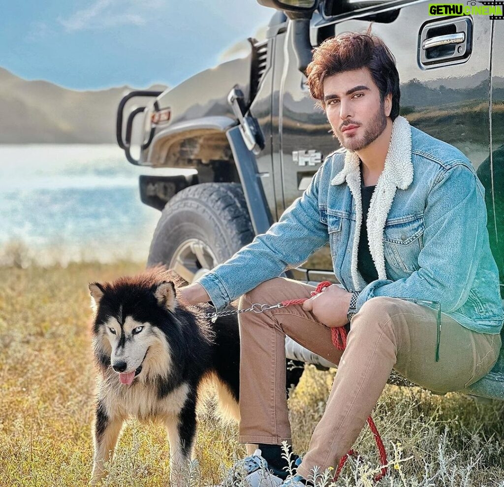 Imran Abbas Instagram - Our soul hungers for nourishment and growth which we get from spending time in nature with our loved ones or even by our own-selves at times.. it doesn’t lust for poison or depletion which we get from wasting time with fake people with their nonsense drama buffet. Islamabad, Pakistan