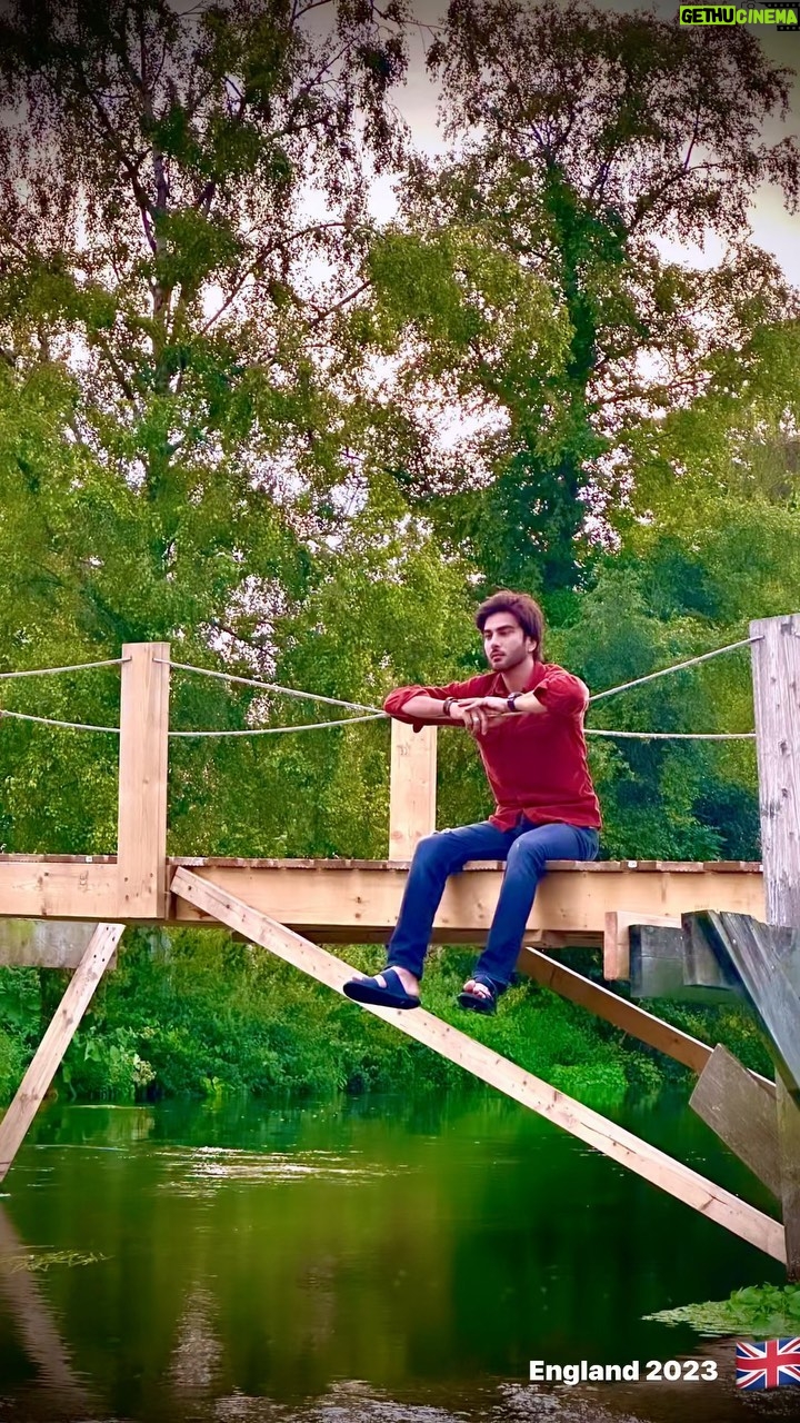Imran Abbas Instagram - Bhoolta Kon Hai? Video Courtesy; @karanmakeovers_ #urdupoetry #poetry #nazm #nazam #ghazal #urdu #shayari #urdushayri