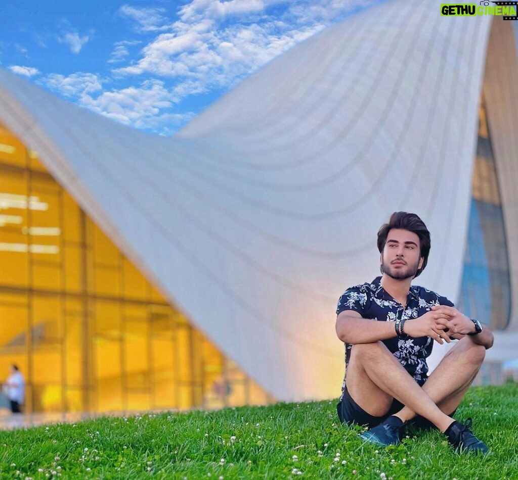 Imran Abbas Instagram - And these little moments…:: before turning into memories… Baku, Azerbaijan. #azerbaijan #baku