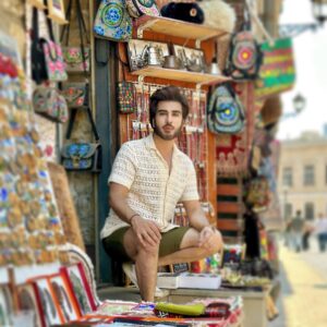 Imran Abbas Instagram - The colours of Baku, Azerbaijan 🇦🇿. #azerbaycan #azerbaijan #baku #traveldiaries #travelphotography