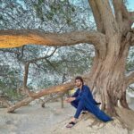 Imran Abbas Instagram - Khayal e yaar pe dekho khizaañ nahi aati.. Ye wo shajar ke khara hai hara bhara kub se. #bahrain #kingdomofbahrain #treeoflife Tree of Life Bahrain