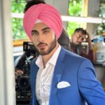 Imran Abbas Instagram - JEE VE SOHNEYA JEE holds great significance for me. It is more than just a movie. It is a sincere effort to bring two Punjabs and their people even closer: It is a gift from me and my team to all those who believe in the power of love that transcends all boundaries. Love is the greatest blessing bestowed upon us by our creator, who made us all regardless of where we live or our origins. Together, we can bring about change and put an end to the culture of hatred that has already caused immense harm to humanity. I urge you to watch JVSJ on February 16th and support not only love and peace, but also the filmmakers who are advocating for this beautiful cause. @vijaycam @simichahal9 @imranabbas.official @vhentertainmentofficial @uifilmsind @sunnyrajusa @amit.juneja.12 @mintukapa_90 @thaparrness @sarla1990 @omjeegroupoffical @munishomjee @jatboot @mandeephundal57 @smita.kambli.925 @nitin_rangmeet @designer.nitasha @bharat_raawat @Sud_vfx @eyepiece_through @sunnyvikmusic @ivikasmaan @praveenaawara @karanmakeovers_ @dashmesharts @khara13official @i.amtushar @dazzlingeventsusa @tashan2015 @udaya_vakati @diilwala @brianshawactor @azamiman @vj.mann @editor__yash_raj @afterplaystudios @maddy.afterplay @ianamtanveer #simichahal #imranabbas #punjab #pakistan #traveller #romantic #soulmate #hippie #wanderlust London, United Kingdom