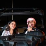 Imran Abbas Instagram - Syncing over “Road Ambraañ nu jaandi ae” from JEE VE SOHNEYA JEE by singer @ivikasmaan during a dessert safari ride in Dubai. Videography : @itskrajofficial .