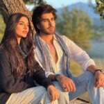 Imran Abbas Instagram - Here we’re coming back again…soon, very soon. @imranabbas.official @sadiakhanofficial #pakistanidrama SomewherePeaceful
