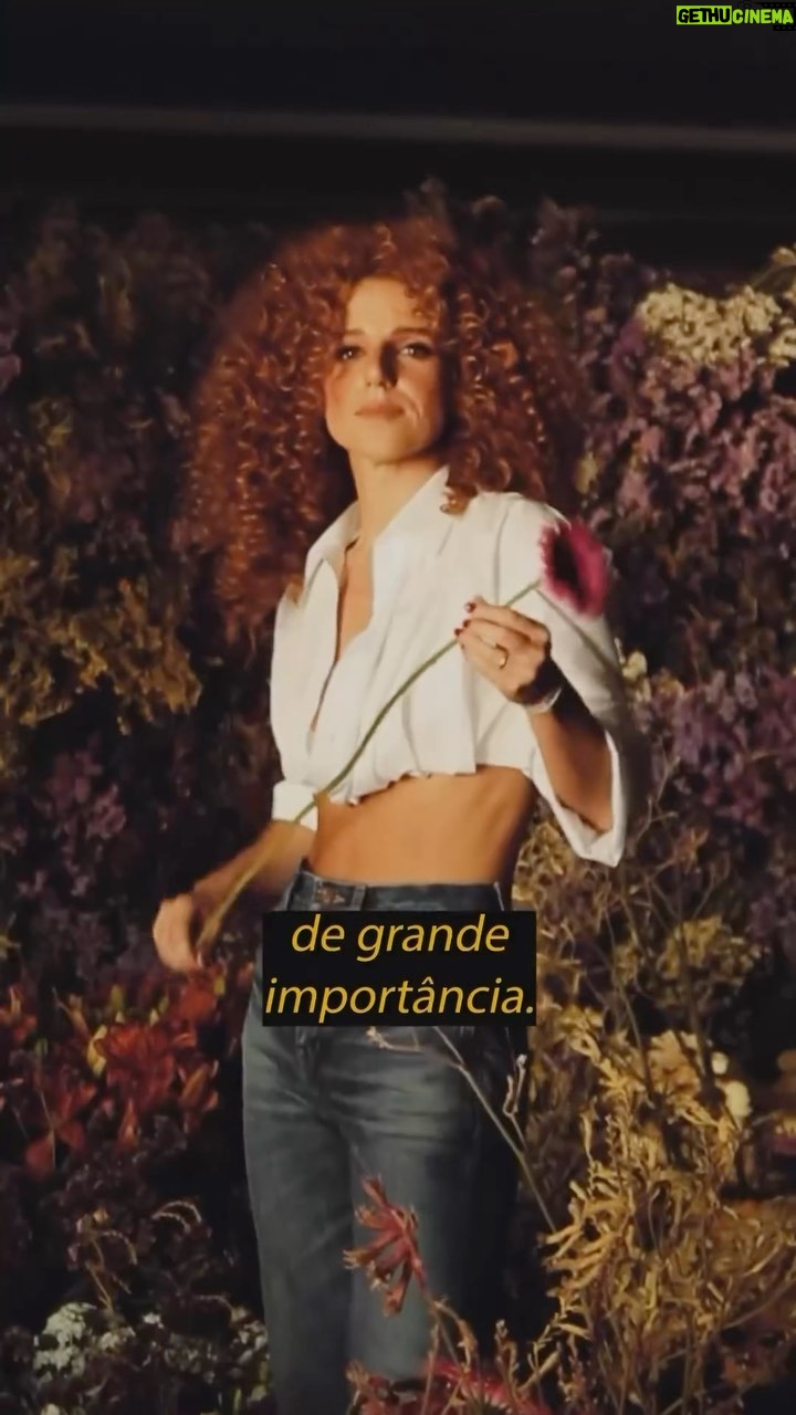 Inês Herédia Instagram - Get into @vogueportugal to see the rest of the videos 😎 Posted @withregram • @vogueportugal Icónico é…? …este rol de questões que Inês Herédia fez a alguns dos ilustres convidados da Vogue Iconic Party. Nesta série de três reels, pesar o que é icónico pode gerar consenso ou múltiplas respostas, mas, quase sempre, obriga a pensar. Se quiser acrescentar a sua resposta, não se esqueça da caixa de comentários. Reel 1 de 3. E há mais Vogue Iconic Party nesta edição The Fame Issue, nas bancas e em shop.light-house.pt. — Iconic is…? …this list of questions that @inesheredia asked some of the illustrious guests at Vogue Iconic Party. In this series of three reels, weighing in on what’s iconic may generate consensus or multiple responses, but, almost always, it forces you to think. If you want to add your take, don’t forget the comment box below. Reel 1 of 3. And there’s more Vogue Iconic Party in The Fame Issue, on newsstands and at shop.light-house.pt. #vogueportugal #thefameissue #vogueiconicparty @lighthouse.publishing Editor in Chief: @Sofia.slucas Host: @inesheredia Voice Over: @fechado_para_obras Inês Herédia dressed by: @stivali_boutiques Vídeo: @anarochanene @gregz.pt @effusivecrocodile Guests: @sofia.slucas @eabbondanza @missvictoriawar @inescastelbranco @__joanaribeiro__ @silviarizzoo @paulopiresoficial @carolinadeslandes @helenavazpereira @dino_alves_eu Special thanks: @notable.pt