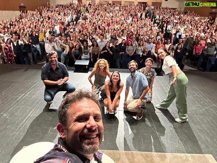 Inês Herédia Instagram - Foi épico. Que maluqueira. Obrigada Figueira! Sala cheia de gente e de gargalhadas