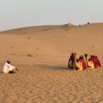 Inanna Sarkis Instagram – Two souls & the endless sand on a perfect full moon. A magical evening #InAbuDhabi 

@visitabudhabi 🇦🇪🐪 العيد الوطني الاماراتي Abu Dhabi Desert