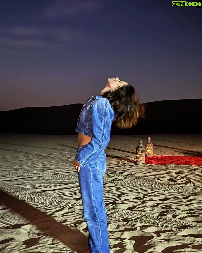 Inanna Sarkis Instagram - Two souls & the endless sand on a perfect full moon. A magical evening #InAbuDhabi @visitabudhabi 🇦🇪🐪 العيد الوطني الاماراتي Abu Dhabi Desert