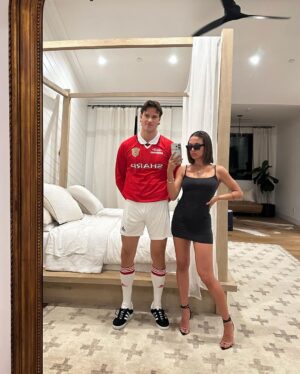 Inanna Sarkis Instagram - Posh & Becks 🖤 because you asked!