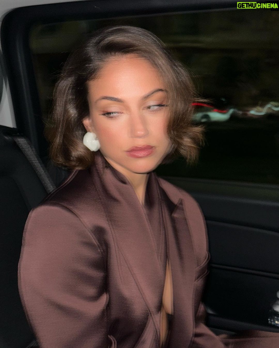 Inanna Sarkis Instagram - Every woman needs a @BOSS suit #beyourownboss #mfw #ad Milan, Italy