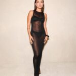Inanna Sarkis Instagram - Because this look deserved two posts 🫦 chopped by @glencocoforhair styling @yaelquint @ysl glam @janicedaoud nails @nailsbyzola