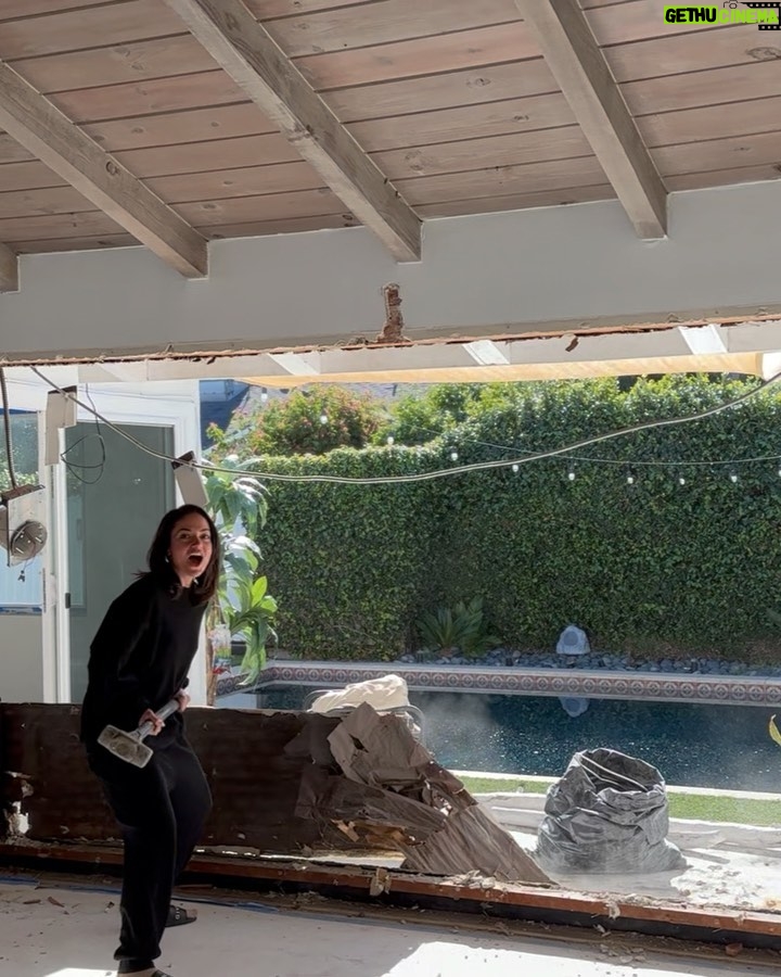 Inanna Sarkis Instagram - It’s a bittersweet moment selling my first home! I remember saving every dollar I had so that I can buy this house 4 years ago and stressing about if I will have enough for the mortgage each month. After many unforgettable memories and much needed renovations, my first L.A home sold for a million more than the purchase price, in less than a week! 🙏🏼 — ASSETS OVER LIABILITIES Staging : @vesta Agent : @thestephensweeney (despite our sibling battles through the renovation process, I couldn’t have done it without you & the end turned out exactly how I wanted!) And a Special thanks to my hubby @matthew_noszka for being my rock & guiding spirit through it all! 🫶🏻