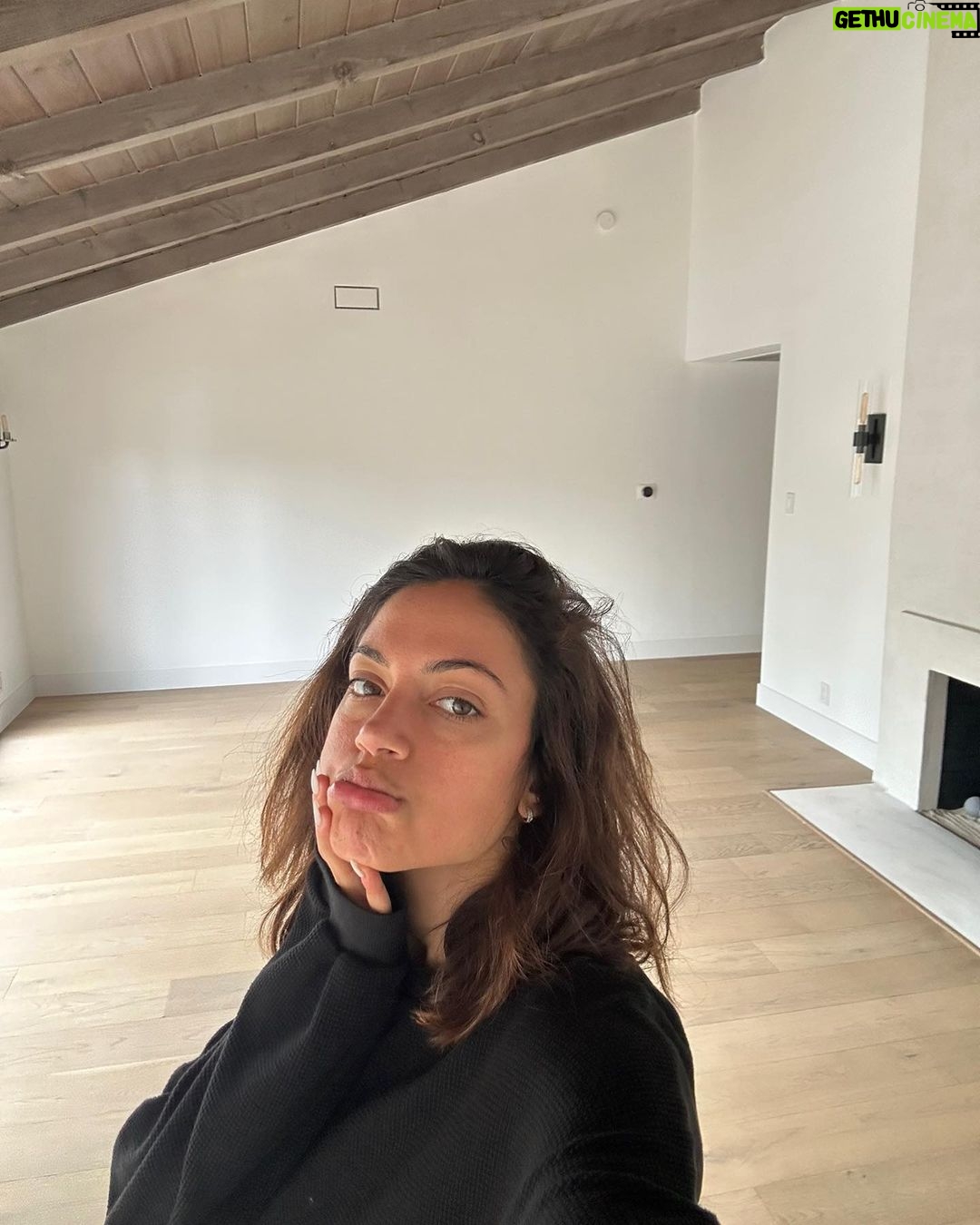 Inanna Sarkis Instagram - It’s a bittersweet moment selling my first home! I remember saving every dollar I had so that I can buy this house 4 years ago and stressing about if I will have enough for the mortgage each month. After many unforgettable memories and much needed renovations, my first L.A home sold for a million more than the purchase price, in less than a week! 🙏🏼 — ASSETS OVER LIABILITIES Staging : @vesta Agent : @thestephensweeney (despite our sibling battles through the renovation process, I couldn’t have done it without you & the end turned out exactly how I wanted!) And a Special thanks to my hubby @matthew_noszka for being my rock & guiding spirit through it all! 🫶🏻