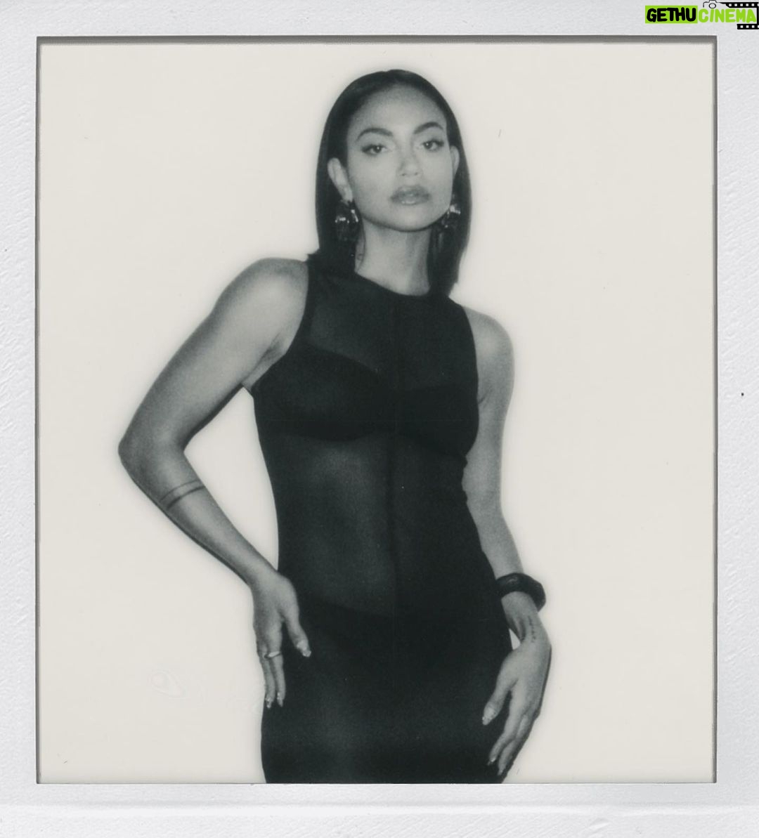 Inanna Sarkis Instagram - Saint Laurent 🖤