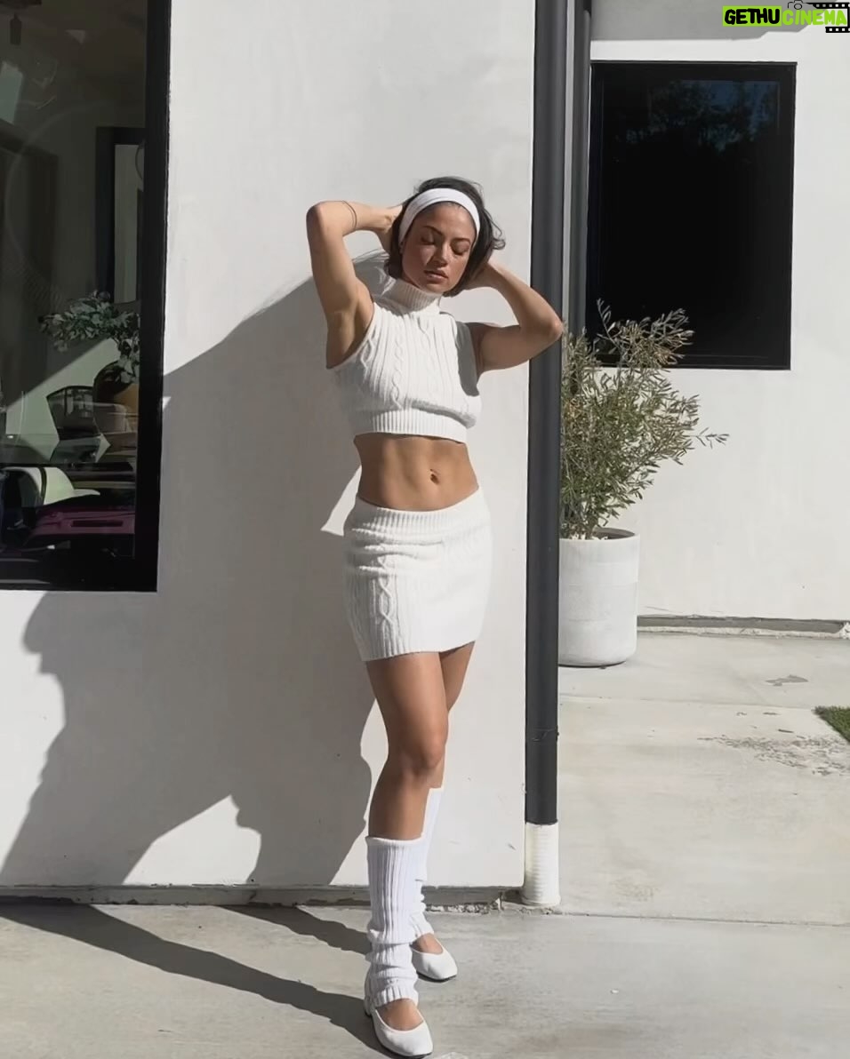 Inanna Sarkis Instagram - Cali winters >