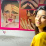 Inchara Joshi Instagram – It’s summer and people love to pamper their skin and hair …so it’s the right time to take care of your body . What are you guys waiting for  go to @unisex_volumez nagarbhavi right now and feel refreshed!!!
Loved the experience thank you @unisex_volumez ❤️❤️

Nails by @deepu.pari3 ❤️
Hair by @yameenhairdresser ☺️

#viral #trending #unisexvolumez #actor #incharajoshi #inchu #inchara #hair #skin #facepack #nailextension #haircolor #kannada #cute #katheyondushuruvagide #serial #movie