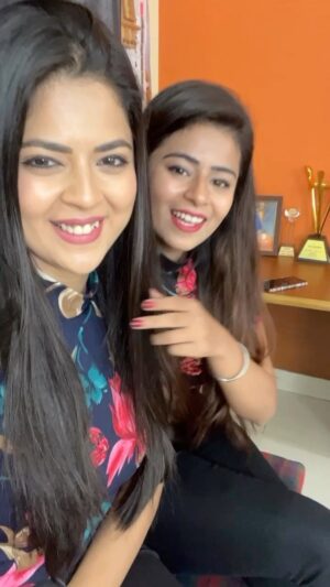 Inchara Joshi Instagram - I’m blessed to have a sister like you, A very very HAPPY BIRTHDAY TO YOU my little one 🩵🎂
Though you are younger to me, you give me such thoughtful advices and you shower so much love that I’m really really grateful that I have you as my sister❤️ Stay blessed always and I’m always there right next to you holding your hand be it in any situation 😘 I love you 🥰 @inchara.joshi 

#sistergoals #sisterlove #bestsister