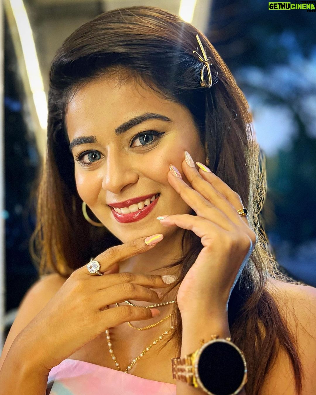 Inchara Joshi - 1.2K Likes - 🩷Birthday edition 🩷
Beautiful nails by @deepu.pari3
Hair color by : @yameenhairdresser
@unisex_volumez
#cute #viral #nailextensions #birthday #inchu #inchara #incharajoshi #birthday2023 #inchubirthdaycelebration #barbielook #actor #kannada #kannadaactress