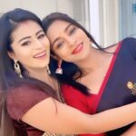 Inchara Joshi Instagram - When 2 best friends fall for the same person❤️ Shake it Pushpavathi #kranthi #mattigajulu #viral #trending #inchu #incharajoshi #inchara #ahivini #muddulakshmi #katheyondushuruvagide #herione #newyearreels #kranthu #darshan #cute #shakeitpushpavati #instagram #instagood #instadaily #instareels❤️ #zarazara #rehnahaiteredilmai #maddy #madhavan #diamirza #bestfriendsforever Manchirevula
